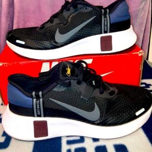 Nike Reposto CZ5631-004 Black Iron Grey